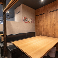 【様々な席タイプあり】オシャレ×半個室も多数ご用意!6名~8名様までご利用可能になっている為、シーンを選ばずお使いいただけます!