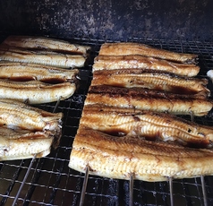 作り続けて2025年で49年目の自家製タレで焼き上げた鰻