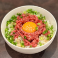 料理メニュー写真&nbsp;炙りユッケ丼