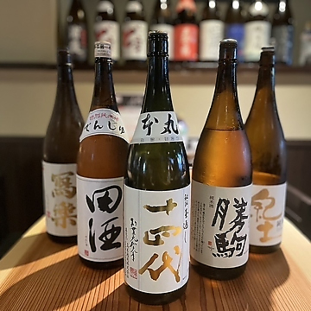 お馴染みの銘酒から入手困難な1本まで、幅広く取り揃えております◎酒好きにたまらない飲み放題も♪
