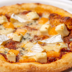 フォルマッジオ(4種のチーズのピザ)