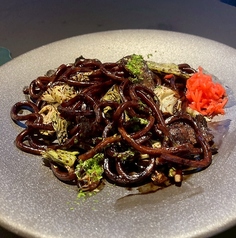 上州太田のもっちり太麺極黒焼きそば