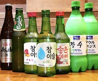 店内は韓国を感じるBGMやポスターも♪