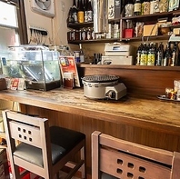 今はやりの「一人飯」はホルモン牛若のカウンターが◎