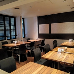【広々2階席あり】広々とした店内あり。団体利用も◎気軽に問い合わせお待ちしています。
