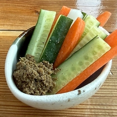 ネパール風 野菜スティックサラダ 青唐辛子塩添え