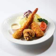 洋食屋さんのMIXフライ