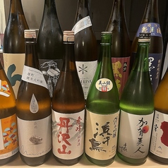 日本酒・ワイン・ウィスキーの品揃えに自信あり。