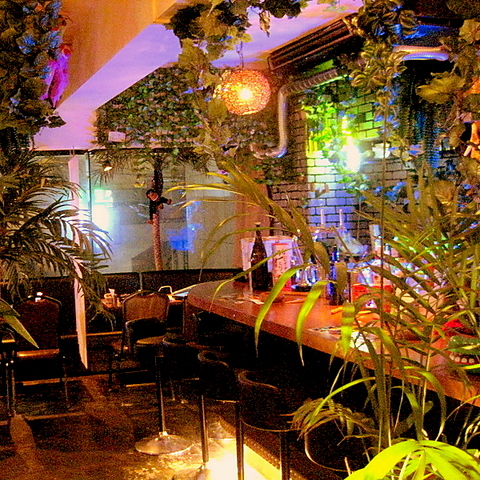 WO_CjO Peace Rock Cafe