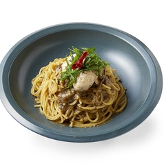 牡蠣とカニ味噌のペペロンチーノパスタ