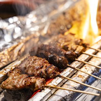 こだわり鶏を一本一本丁寧に焼き上げる◎
