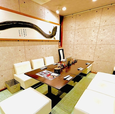 うなぎ料理三代目 うな東 中川本店の雰囲気1