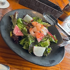 地元野菜のサラダ