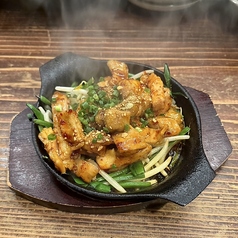 旨辛MIXホルモン鉄板