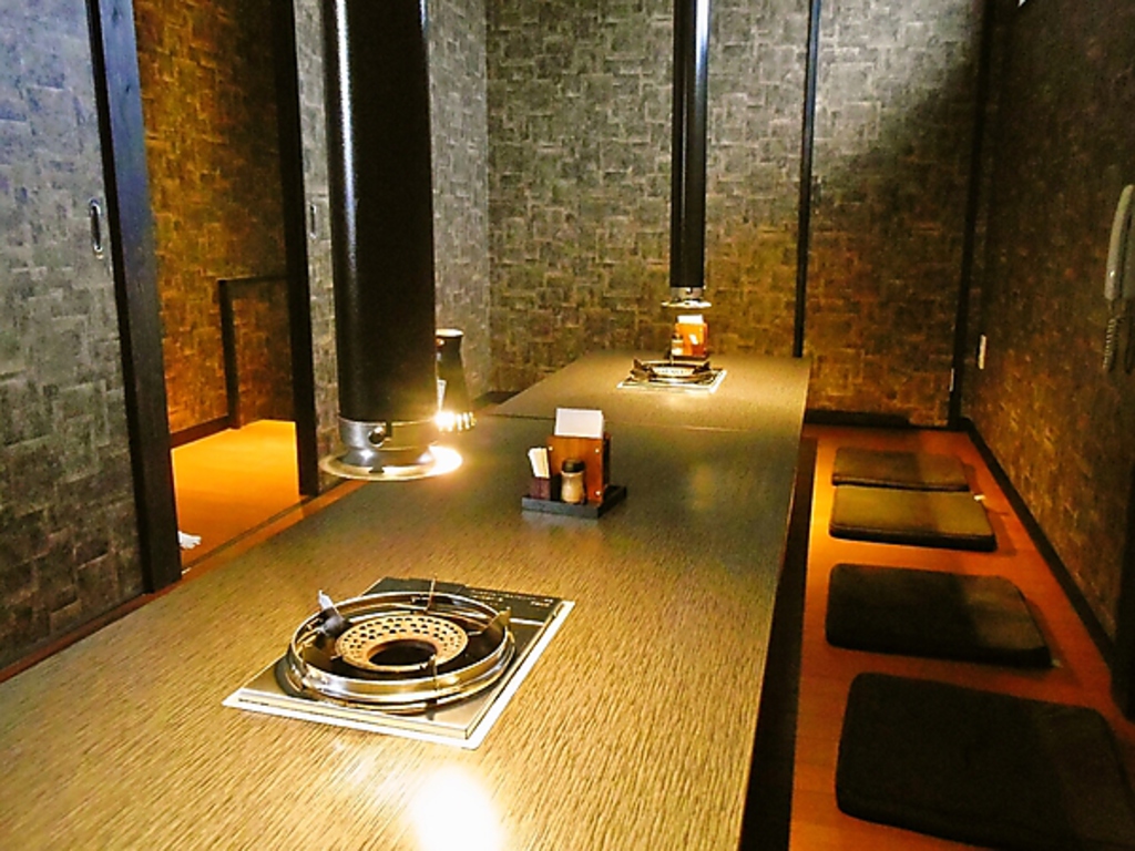 個室の用意もあるので、宴会などにもオススメ！飲み放題付コース4000円～