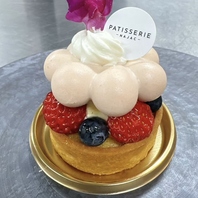 旬の食材を使用した日替わりケーキをご用意しております