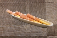 グリッシーニ生ハム巻き