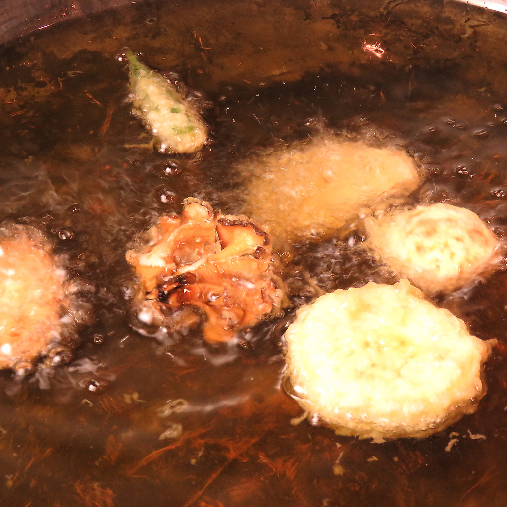 アツアツ・サクサク天ぷらが美味しい！食材にこだわり、天ぷらに欠かせない油にもこだわっています！
