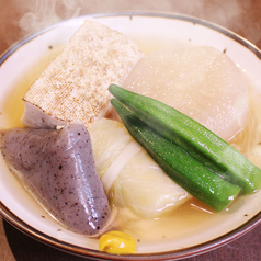 大 根・玉 子・ちくわ・こんにゃく・オクラ(二本)・肉団子串・里芋串(二個)