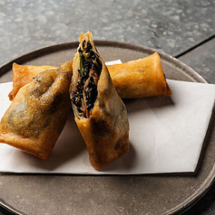 季節の野菜の春巻き(2本)