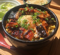 名物！とろとろ卵・旨ダレうなぎ丼（税込み５００円！）