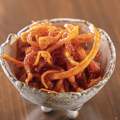 焼き魚や土手焼き、一品料理も絶品です。