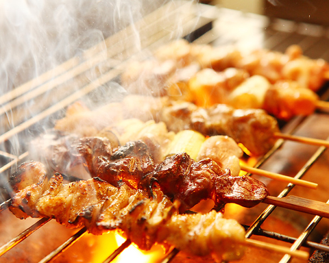 新鮮な焼き鳥♪全国から取り寄せた新鮮な海鮮もご堪能いただけるお店です◎