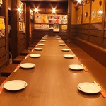 10名～18名まで対応可のテーブル席は、会社宴会・女子会に◎