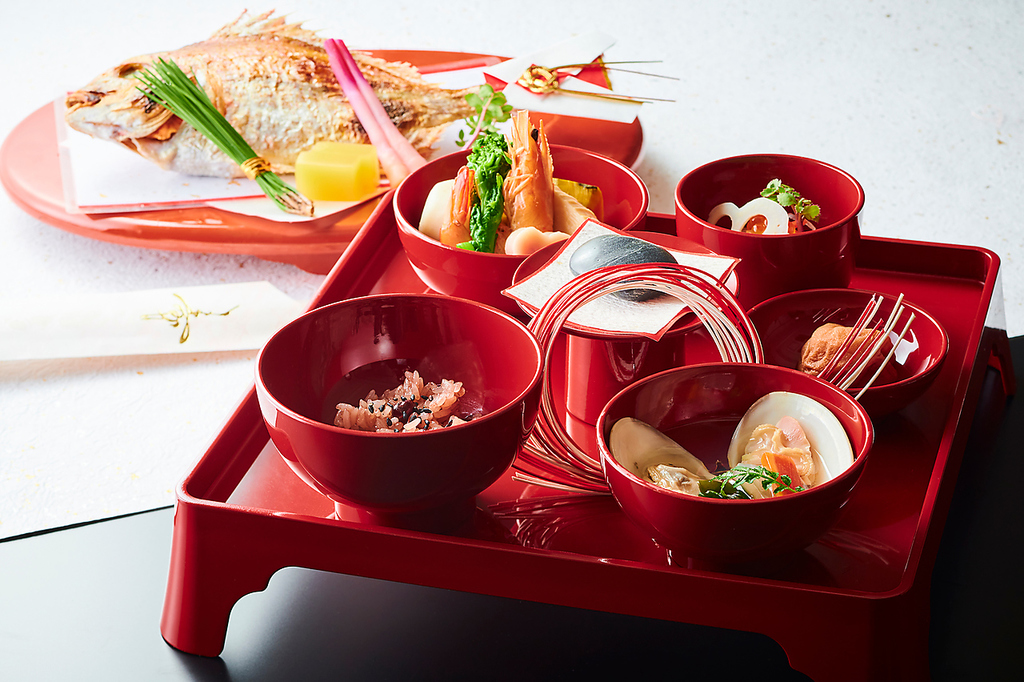 お食い初め　一生餅　長寿の祝い　成人の祝い　誕生日　結婚記念日　様々なお祝いのお席でどうぞ