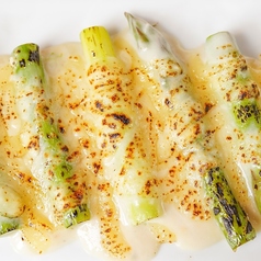 アスパラガスのチーズ焼き