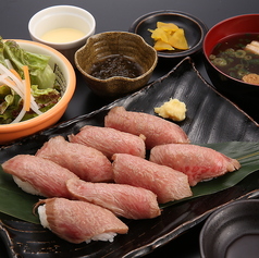 炭火焼肉しちりんの特集写真