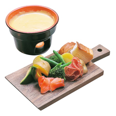CHEESE FONDUE《チーズフォンデュ》季節野菜のチーズフォンデュ (1名分)