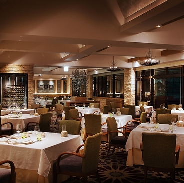 フランス料理 フォーシーズンの雰囲気1