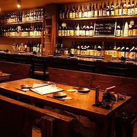 木の温もりあふれる店内