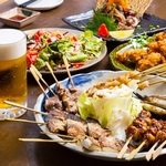 新宿駅徒歩2分！炭火焼き鳥が食べ放題の居酒屋！お席で喫煙可