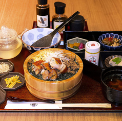 鶏の三色おひつ御膳