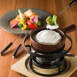 濃厚なのに軽やかな新食感！「マスカルポーネのふわふわチーズフォンデュ」