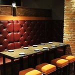 フロアテーブル席　　-虎ノ門　個室　居酒屋-はテツ虎へお越しください。