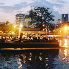 R RIVERSIDE GRILL & BEER GARDEN アールリバーサイドグリルアンドビアガーデン特集写真1