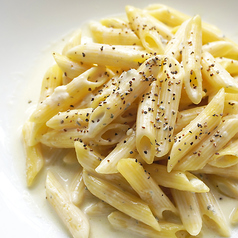 ゴルゴンゾーラチーズの濃厚クリームソース