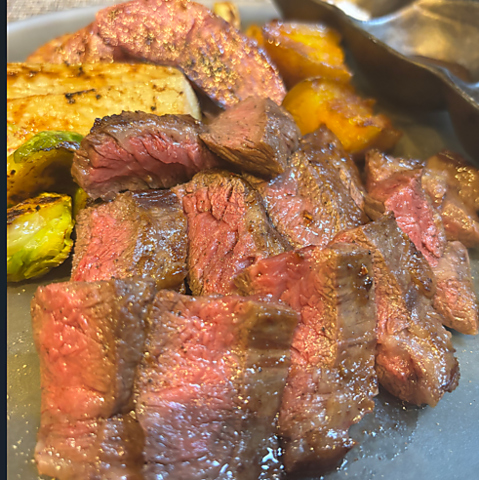 塚本の野菜が美味しい【鉄板焼き】【イタリアン】のお店です。