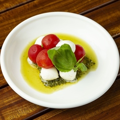 バジルカプレーゼ