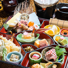 『錦鶴御膳』四季折々の旬菜で彩る京料理の数々。お祝いや法要にもぜひ（予算に合わせて献立します）