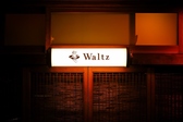 y Waltz ʐ^