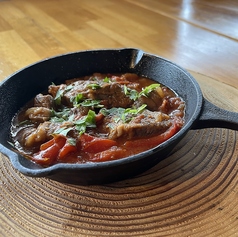 仔羊のスペイン風トマト煮込み