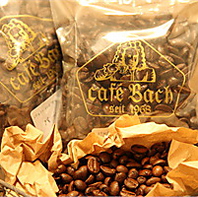 【こだわりのコーヒー豆】カフェ・バッハの豆を使用