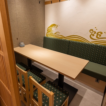 すし酒場　七合目　日本橋八重洲店の雰囲気1