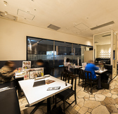 エミット フィッシュバー オイスター&グリル GINZA SIXの雰囲気3