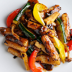 山芋と旬菜の黒豆炒め