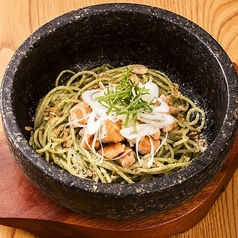 伊達サーモンの焼きスパ(青紫蘇風味)